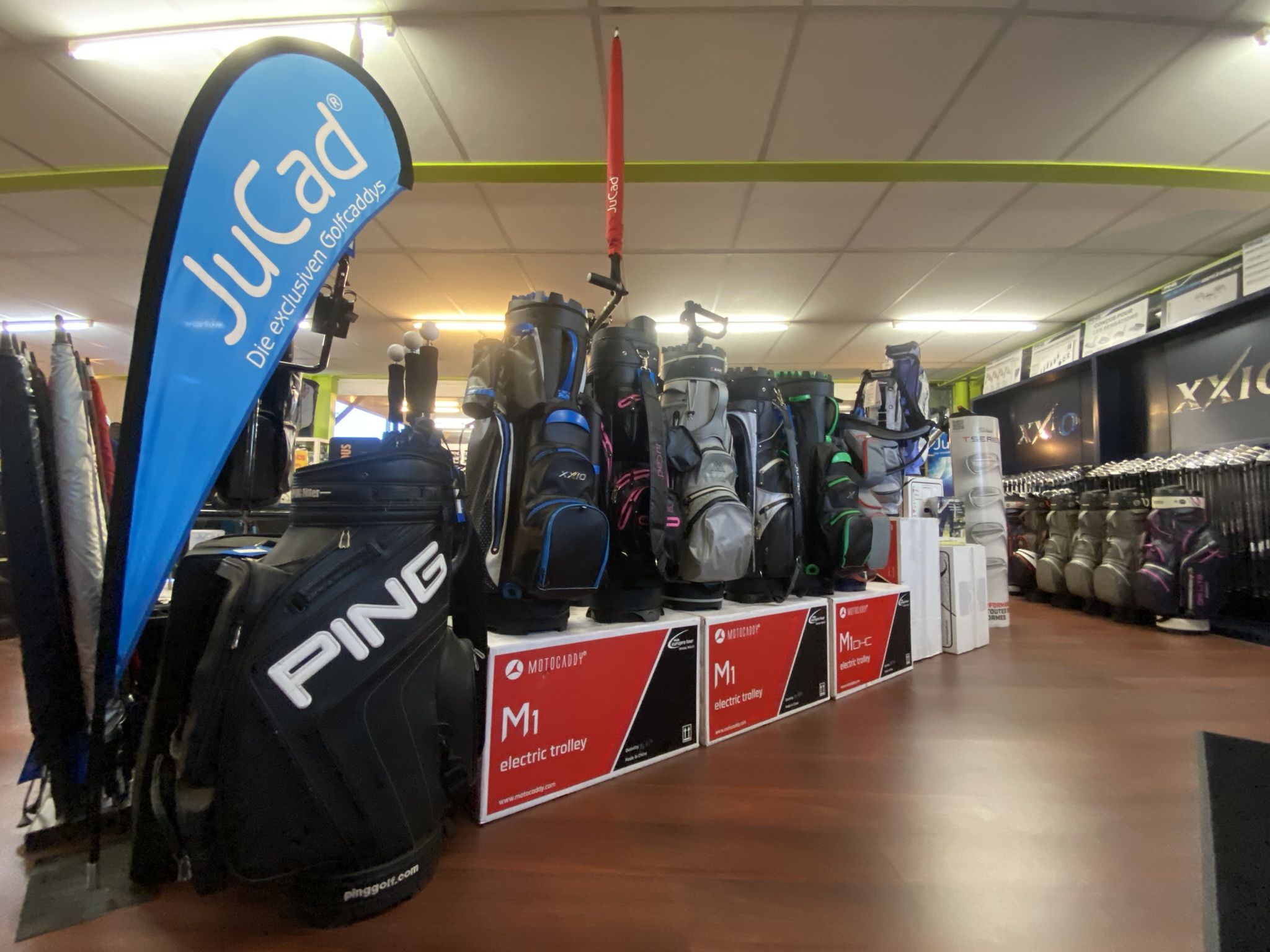 Magasin Golf action